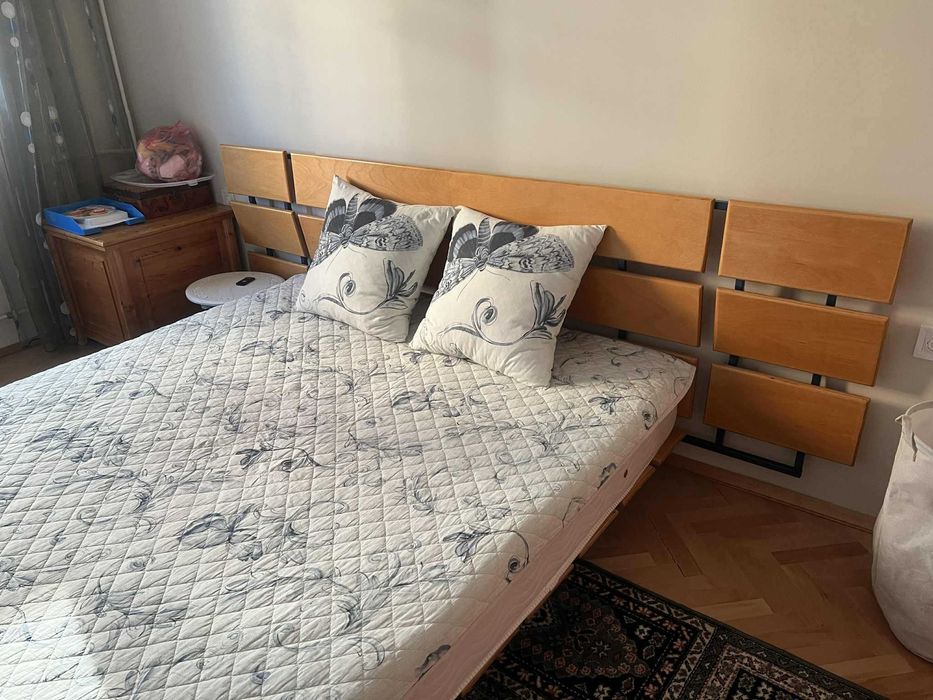 Масивна спалня с размер 160/200 см