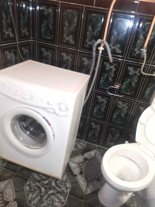 Central, dau in chirie apartament 2 camere mobilat