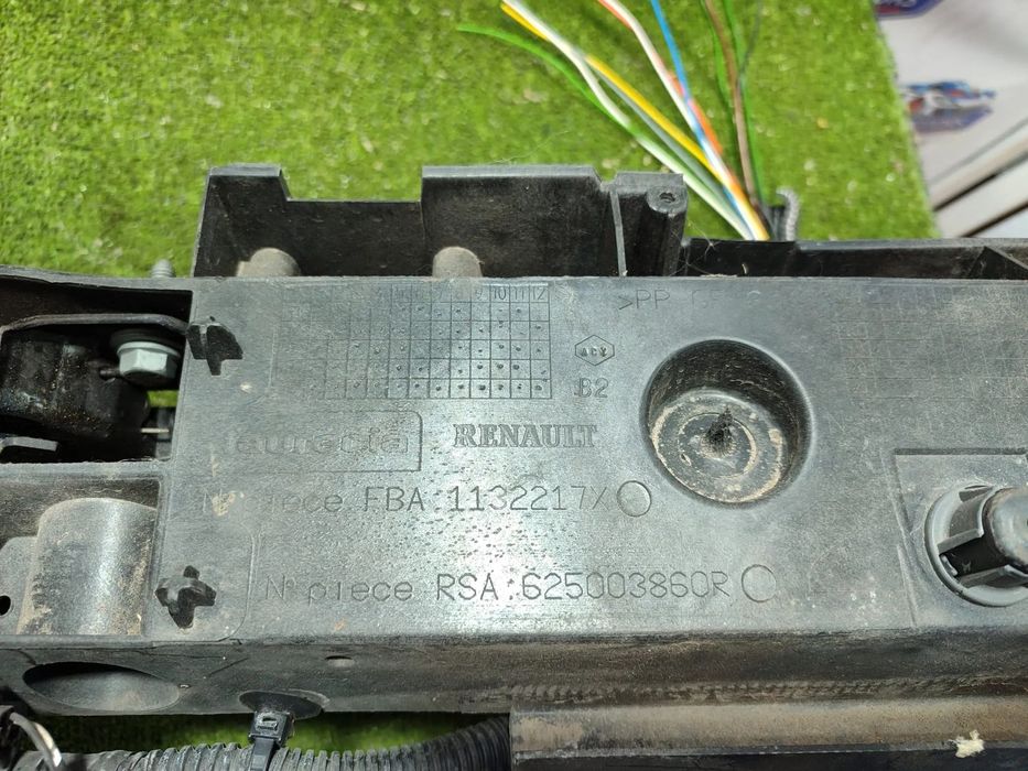PANOU FRONTAL TRAGER RENAULT CLIO 4 1.2 BENZINA 2016 COD OEM 625003860R / 1202686X / 2012-2018