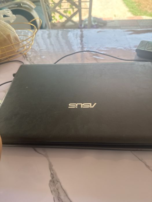 Продам ноутбук за