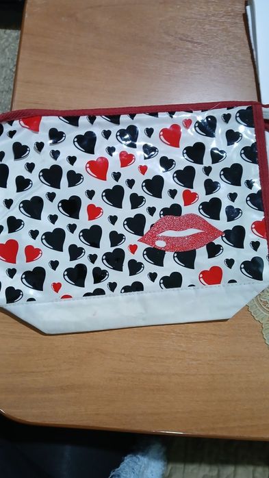 Игральные карты,клатчи,зонтик