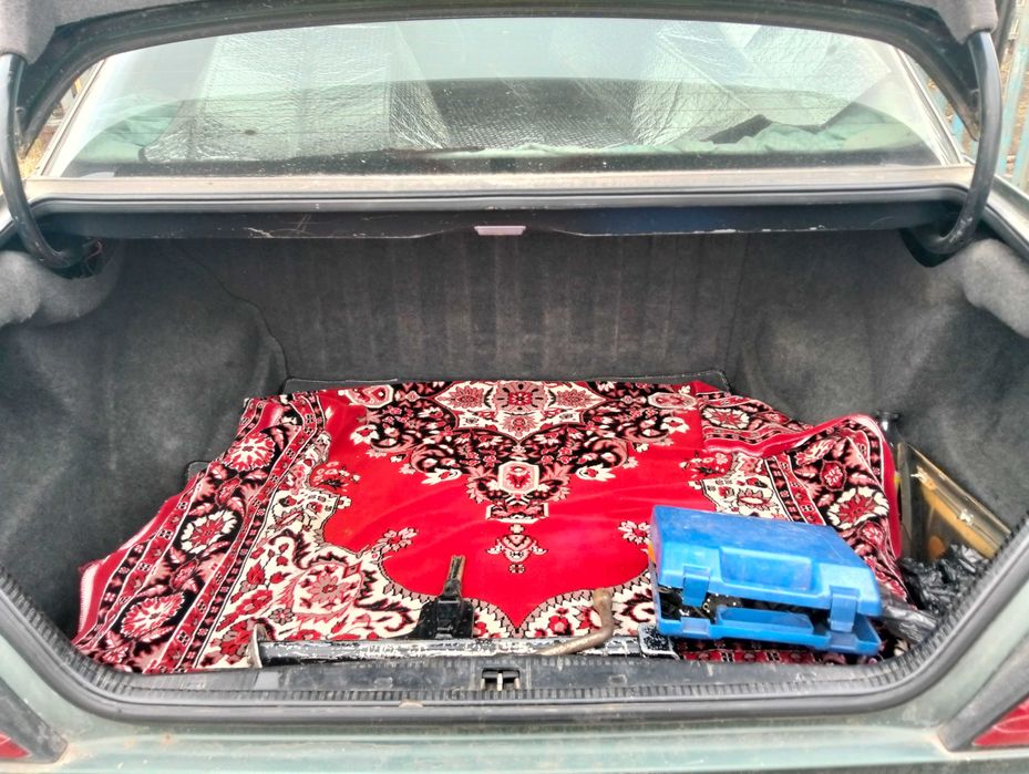 Продам мерс W124 японец 1993 г