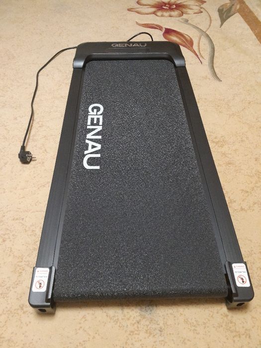 Продам новую беговую дорожку "GENAU", макс/скорость - 6 км/ч, Германия