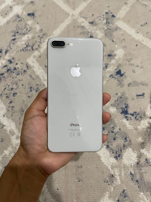 Айфон 8+ сатылады