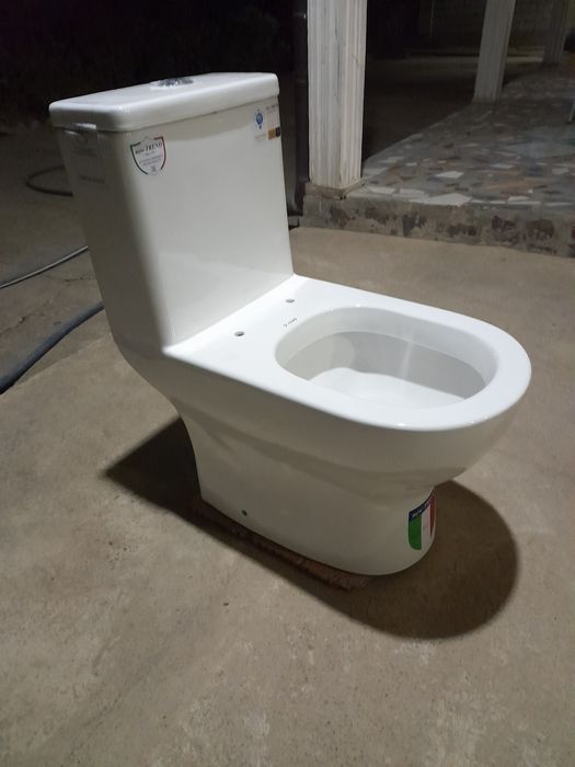 АКЦИЯ...Продам новые лытие унитазы.