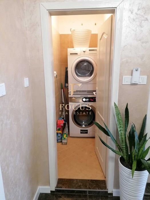 Продава се Тристаен апартамент в Пловдив, Център - 116 кв.м за 1981 €/кв.м - Снимка #5