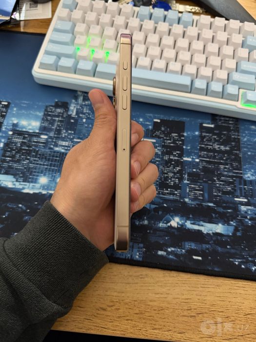 iPhone 16 Pro Max Desert