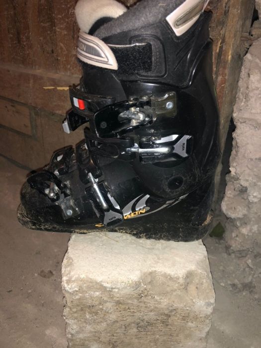 Ски обувки 39 и 42 номер