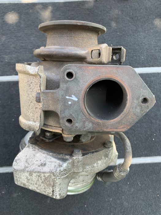 Turbosuflanta BMW seria 1 3 E90 E81 87 2.0 diesel N47D20A cod: 4727470