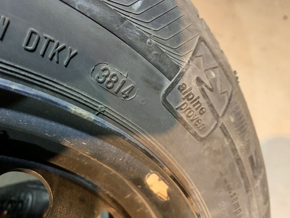 Anv M+S 205/60/16 Semperit pe jante tabla Mazda