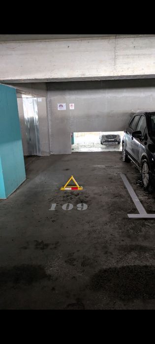 Închiriez loc de parcare în parcarea supraetajata Palladium,  sector 3