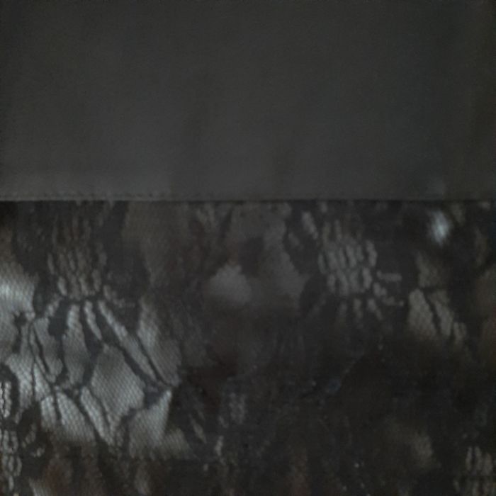 Кожена нова пола