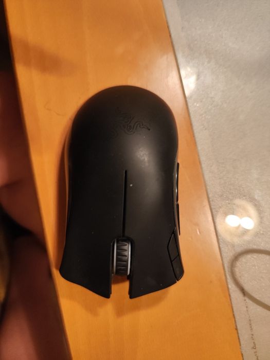 Докинг станция за зареждане на мишка Razer Mamba
Докинг станция за