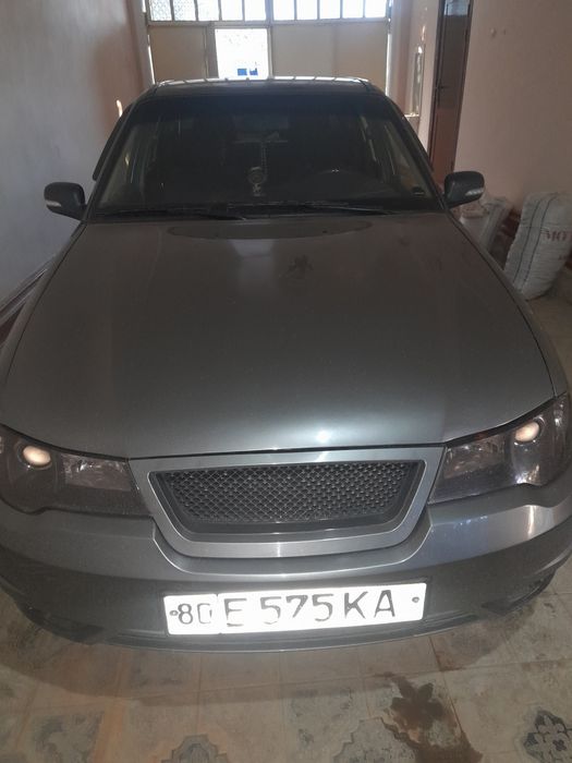 Nexia 1,6 Dons tez va arzon sotiladi