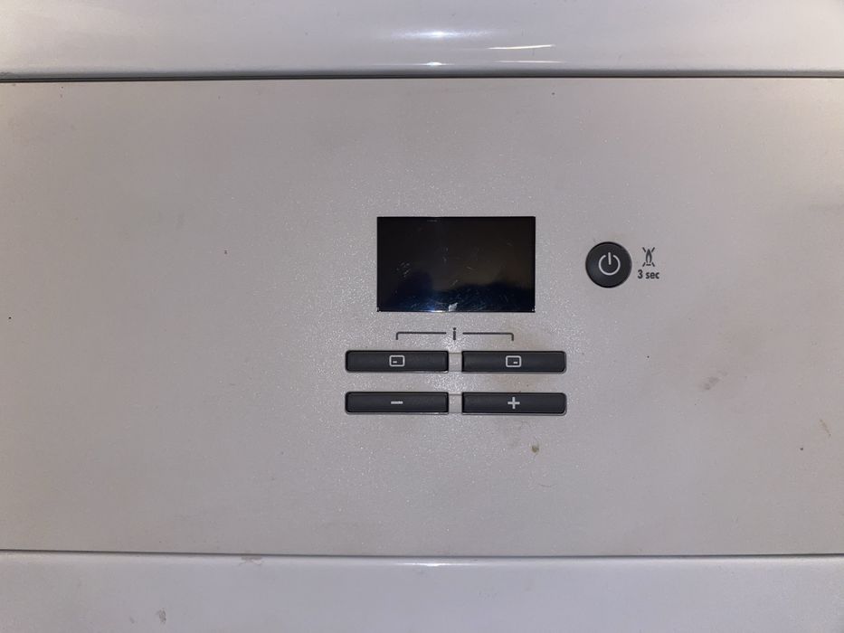 Centrală termică Vaillant ecoTEC Pure VUW 236/7-2 – 23 kW – pentru reparație