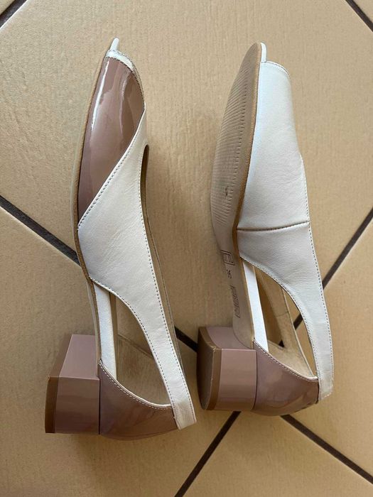 Сандали кожени бели