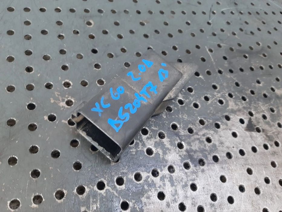 releu bujii  2.0 d volvo xc60  0281003047  31342686