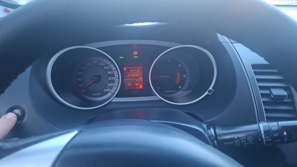 Vand Mitsubishi Outlander 2