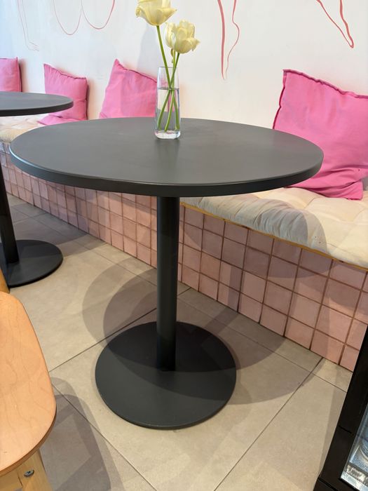 Vand masa rotunda bistro