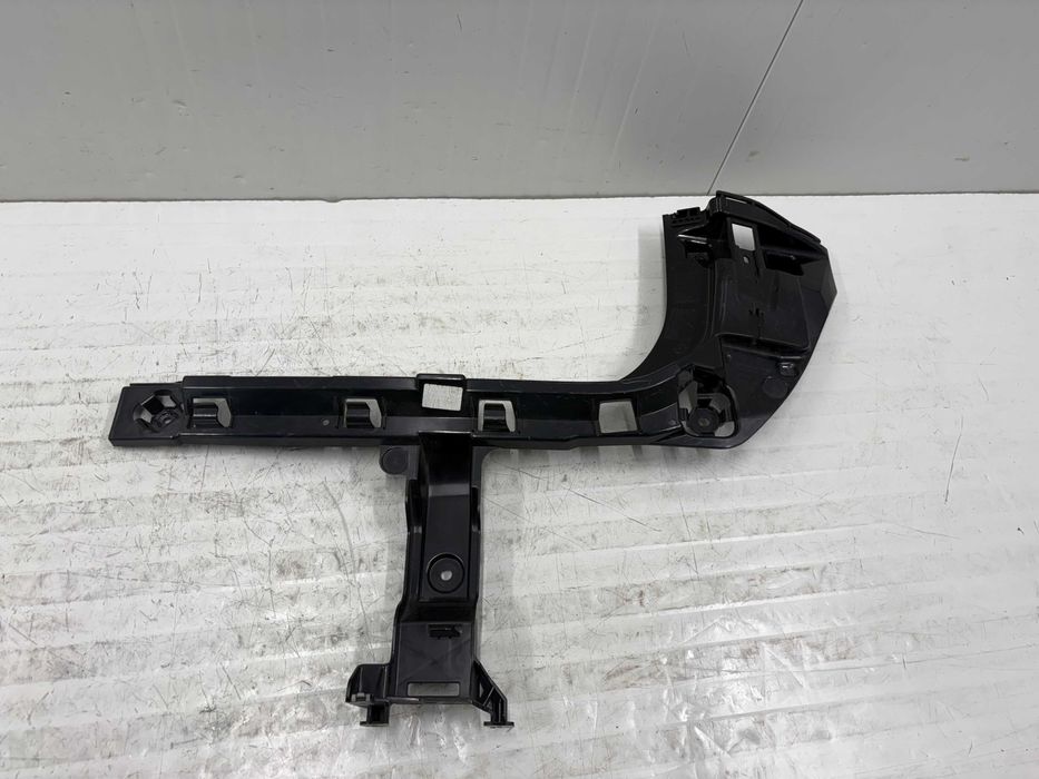 Десен водач / държач задна броня БМВ Х1 Ф48 BMW X1 F48