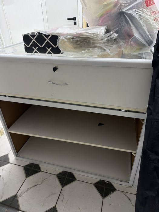 Витрина с подсветкой