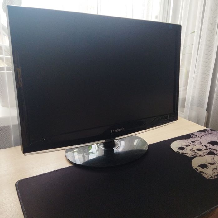 Монитор Samsung 2333T