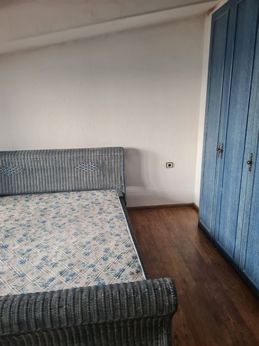 Дава се под наем Тристаен апартамент в Благоевград, Идеален център - 119 кв.м за 255 € - Снимка #1