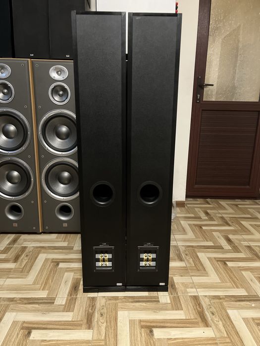 Boxe podea Jamo S-608 cap de serie 150w Rms/240w peak