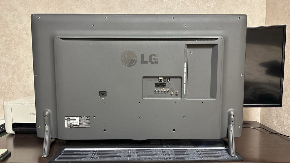 Smart TV LG 42LB582V (107 см)