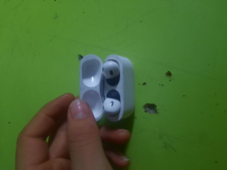 Продоётся AirPods Pro 3