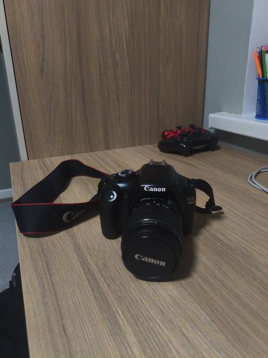 Canon eos  1100D