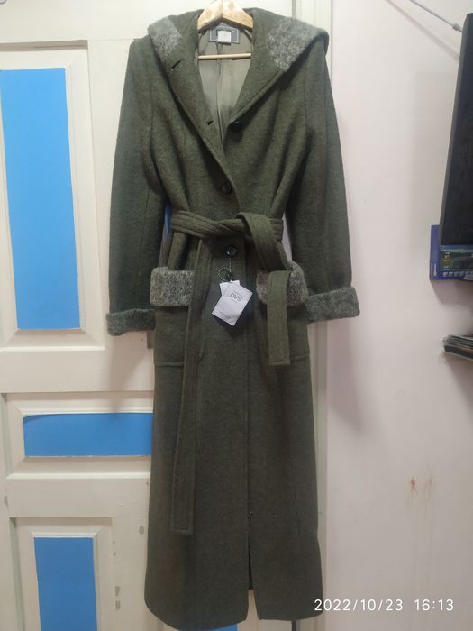 Пальто демисезонное