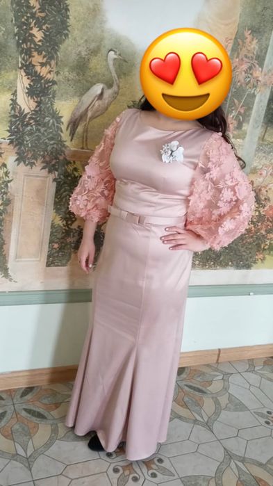 Продам платья вечерние