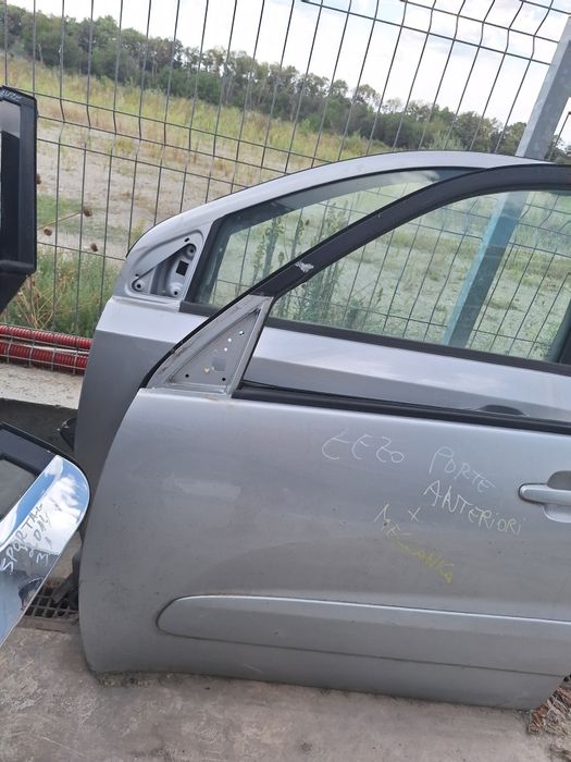 Предна лява врата Toyota Rav4 / Тойота Рав4 2002г.