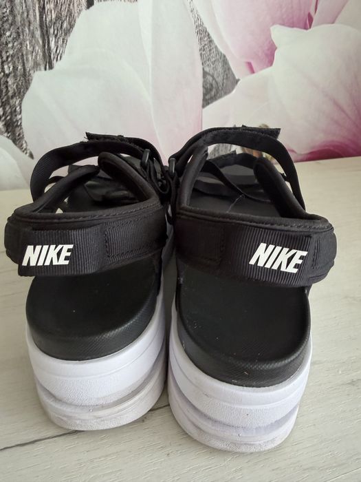Унисекс сандали nike