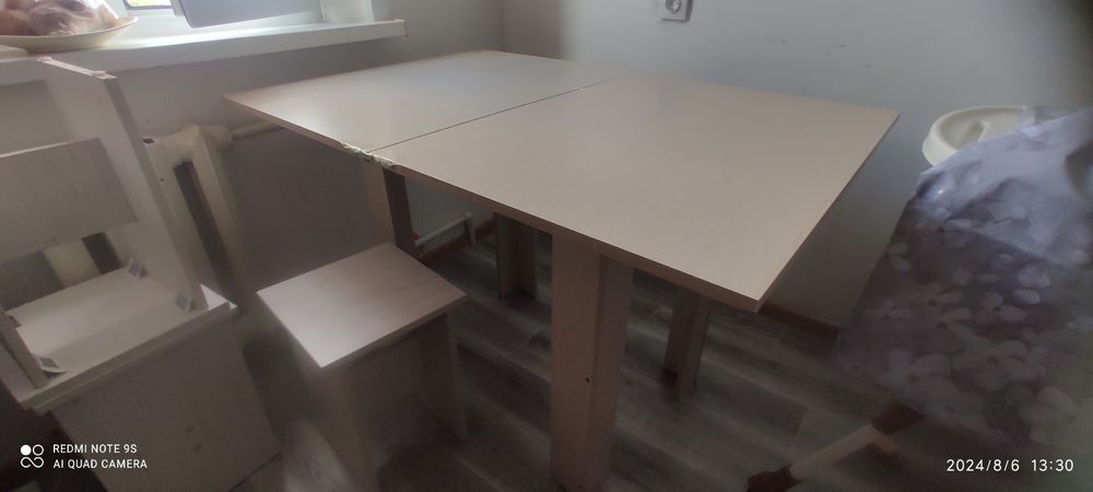 Продаю раскладной стол