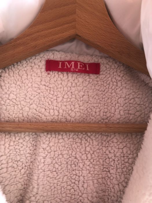 Дамски пухен бял елек с качулка Imei