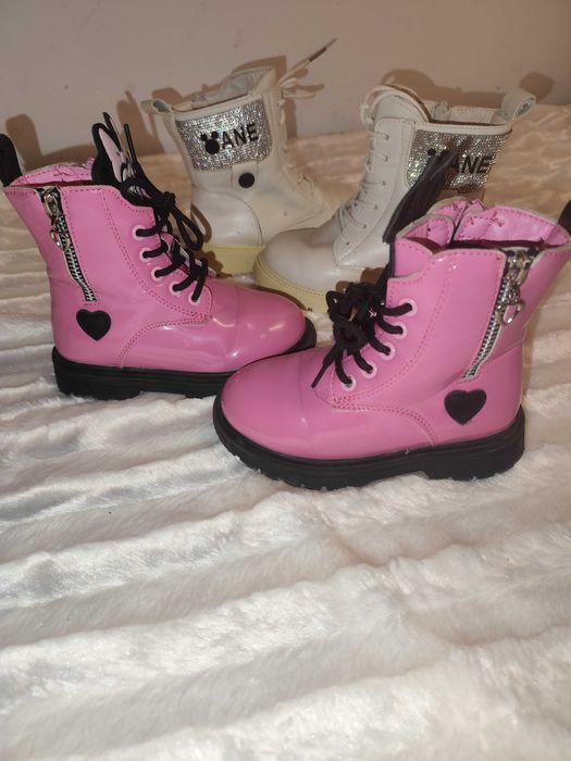 Продават се зимни боти за зимата 27номер и 29номер запазени като нови