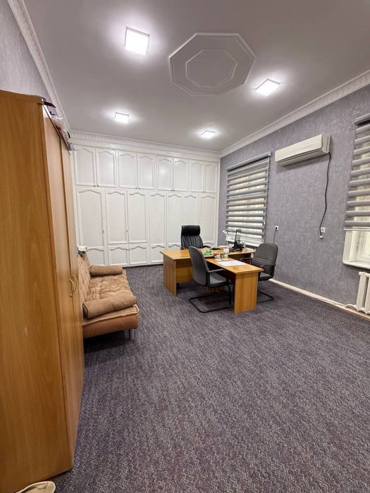 Сдается в аренду угловой дом по офис в центре!