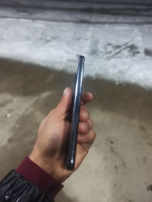 Samsung s22 256 karobka yoq