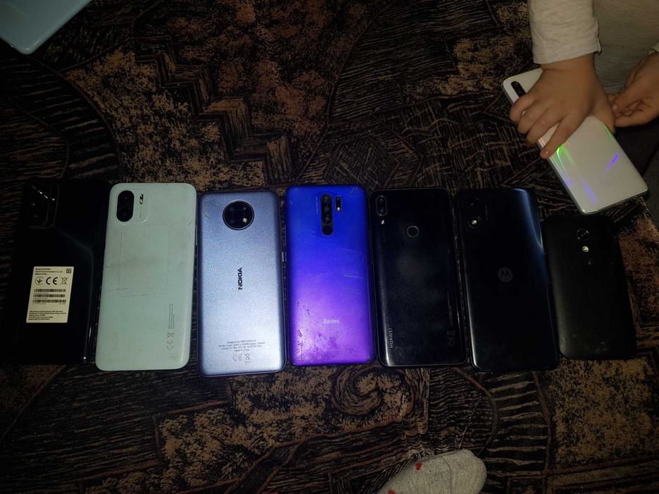 Telefoane pentru piese