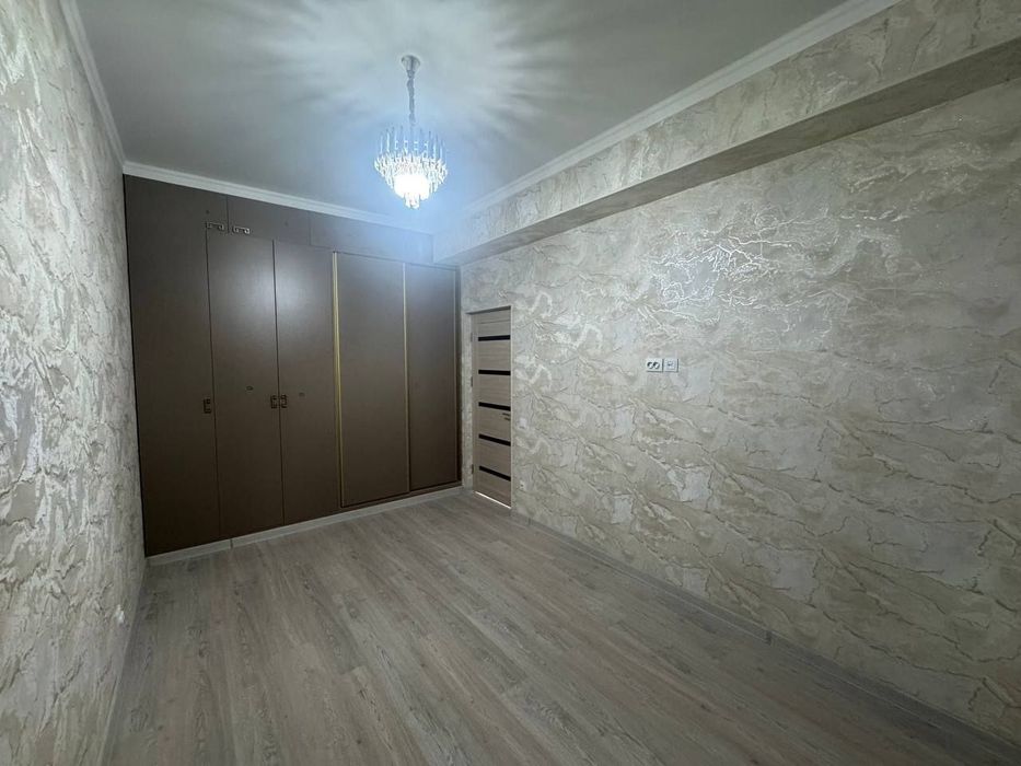 Срочно сдаётся кв Сергелинский р-н Куйлюк массив 7 1/5/8 Новостройка!