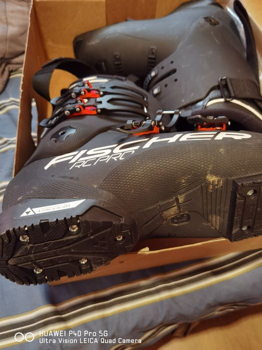 Ски и ски обувки