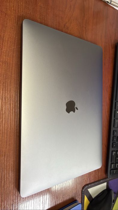 Macbook Pro 15-inch 2019