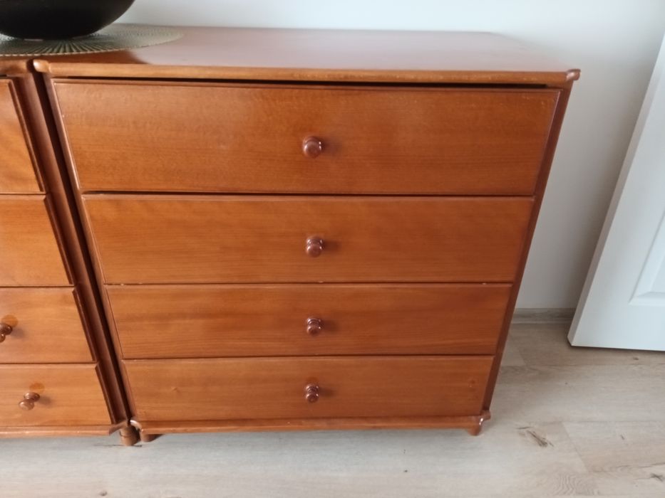 Скрин масив с четири чекмеджета