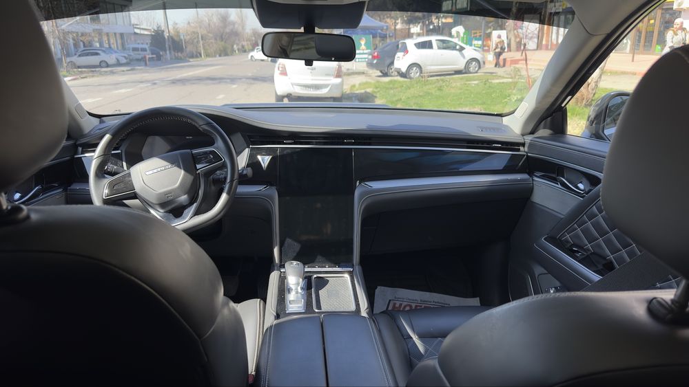 Продается машина Nissan Venucia