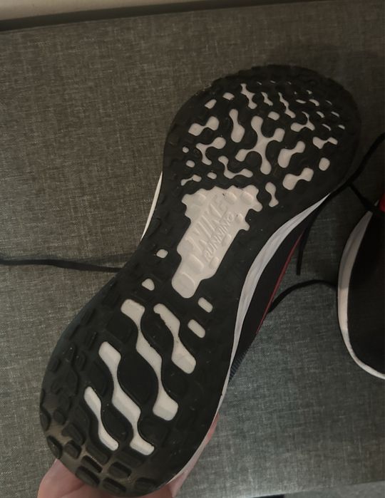 Nike Revolution 6