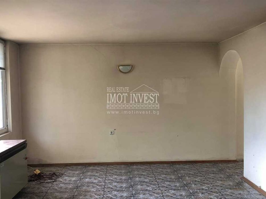 Продава се Къща в Хисаря - 360 кв.м за 389 €/кв.м - Снимка #5