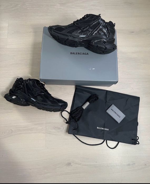 Balenciaga Runner