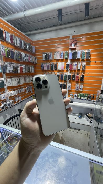 Продам Iphone 13 pro